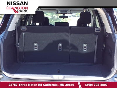2026 Nissan Pathfinder SV