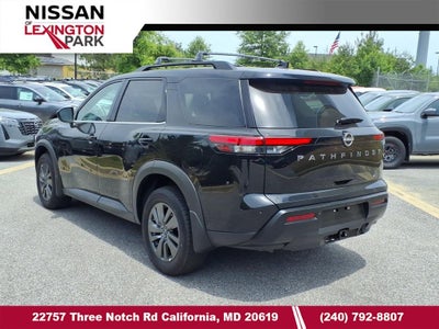 2026 Nissan Pathfinder SV