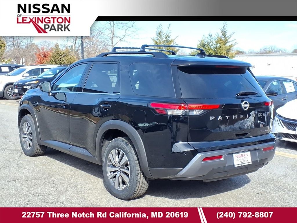 2026 Nissan Pathfinder SL