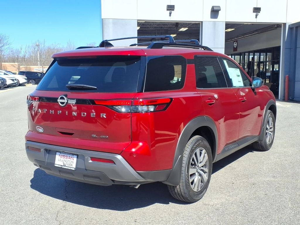 2026 Nissan Pathfinder SL