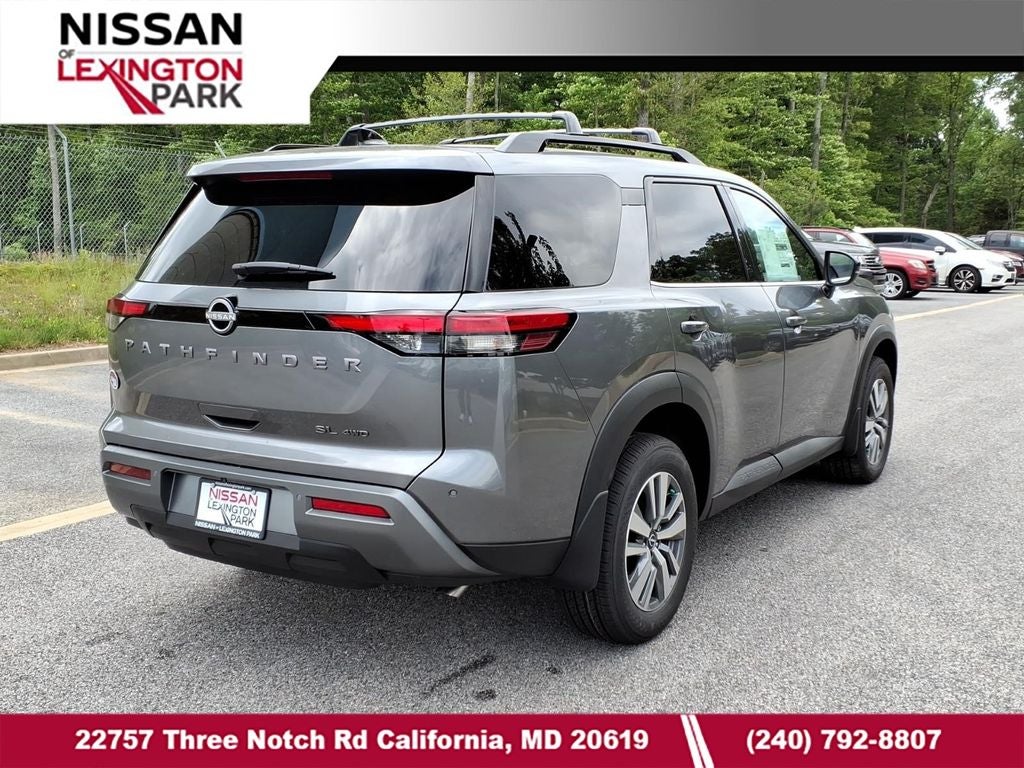 2026 Nissan Pathfinder SL
