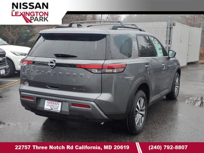 2026 Nissan Pathfinder SL