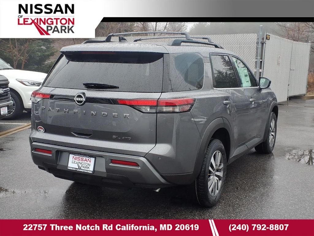2026 Nissan Pathfinder SL