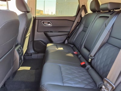 2025 Nissan Rogue Platinum