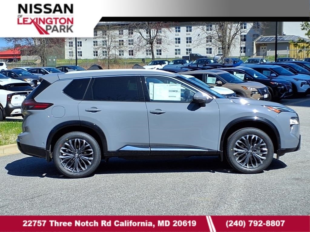 2025 Nissan Rogue Platinum