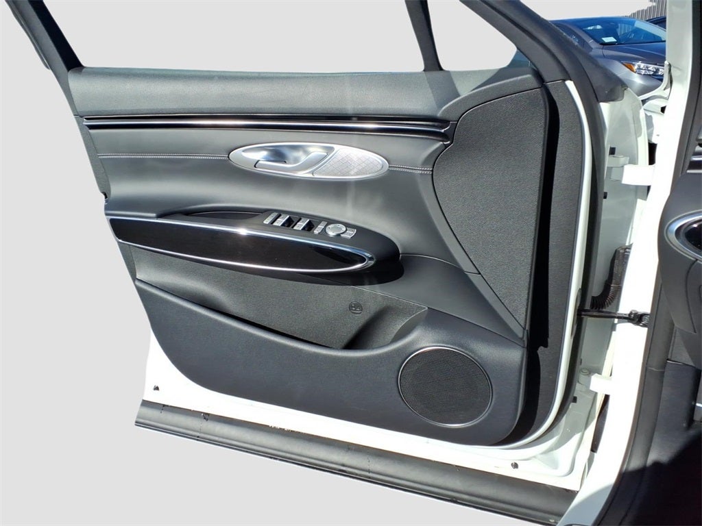 2025 Genesis GV70 2.5T Advanced