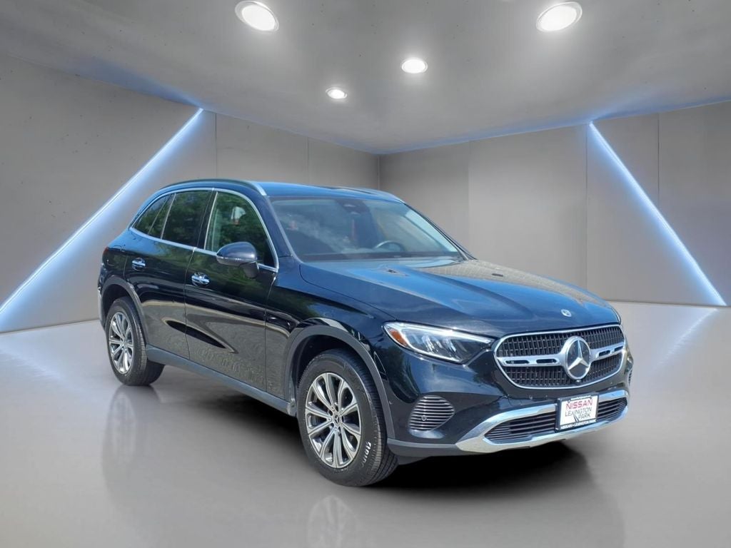 2024 Mercedes-Benz GLC GLC 300's photo