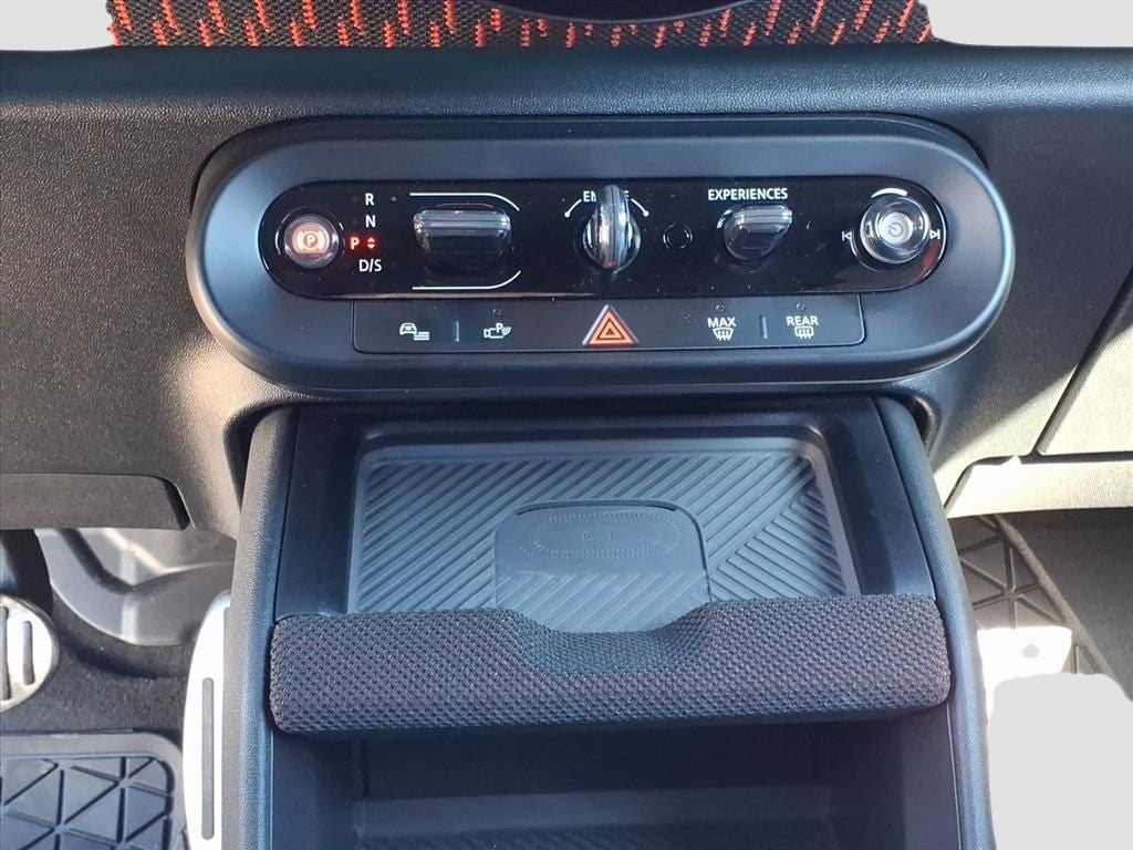 2025 MINI John Cooper Works Countryman Iconic