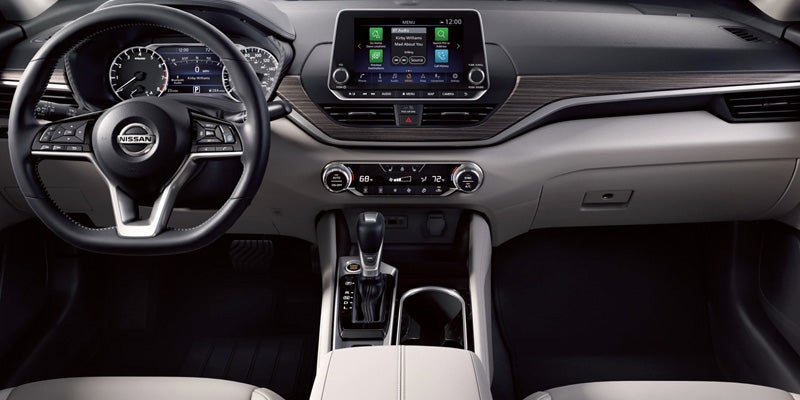 2022 Nissan Altima Interior